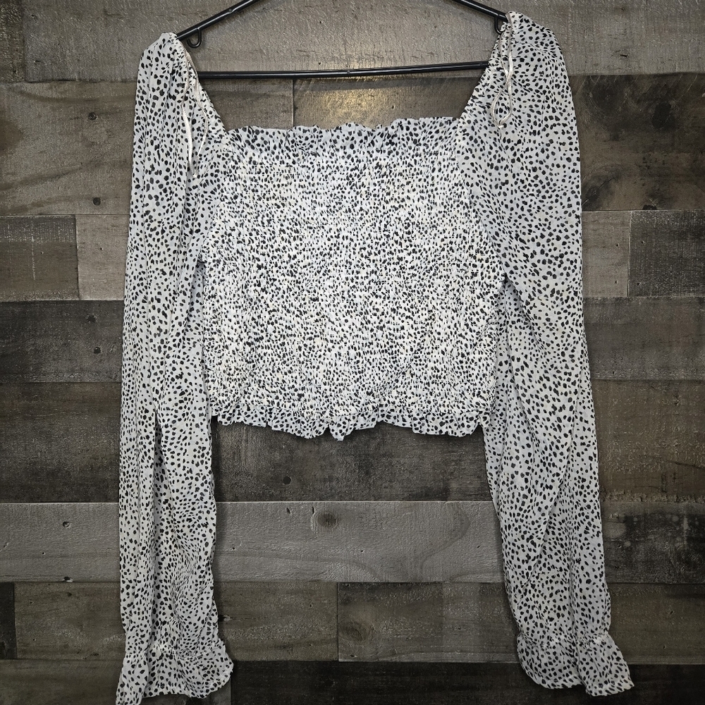 cropped smocked peasant sleeve blouse